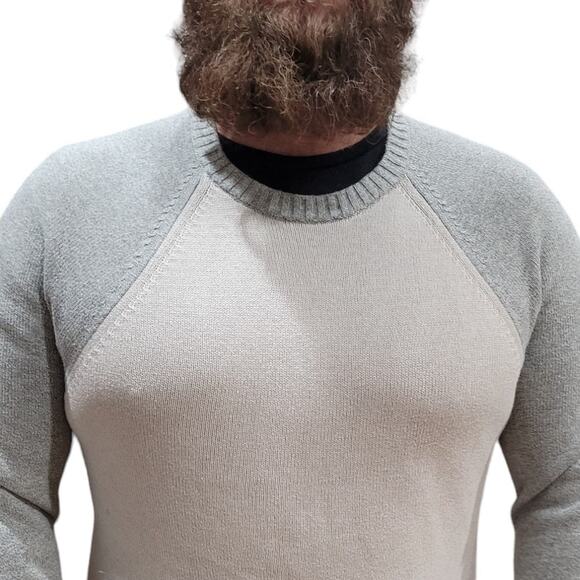 American Eagle Men’s Oatmeal Gray Colorblock Oversized Knit Sweater Medium - Picture 3 of 10